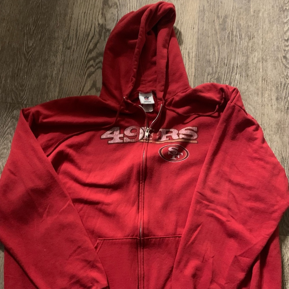49ers zip up hoodie. Loved but in good condition….